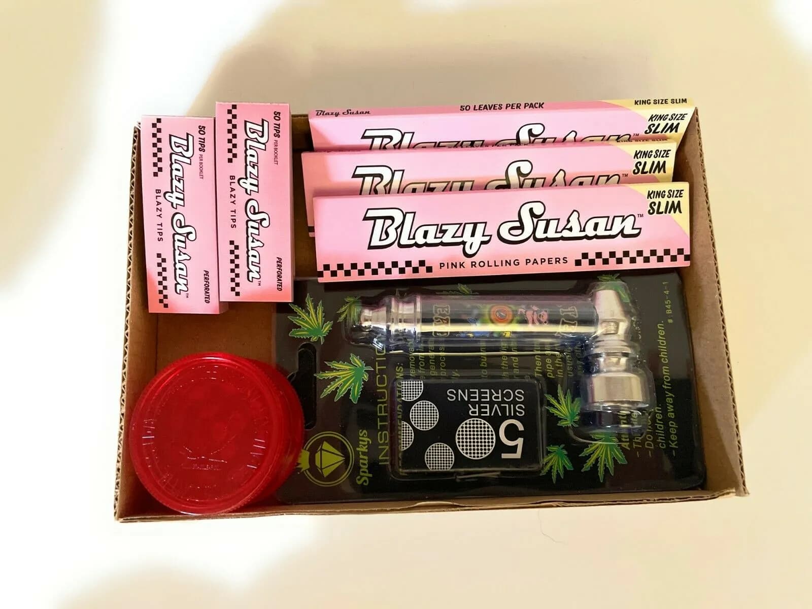Blazy Susan Smokers Kit - Pipe - Mini Grinder - Papers - Rolling Tips - Gift Set